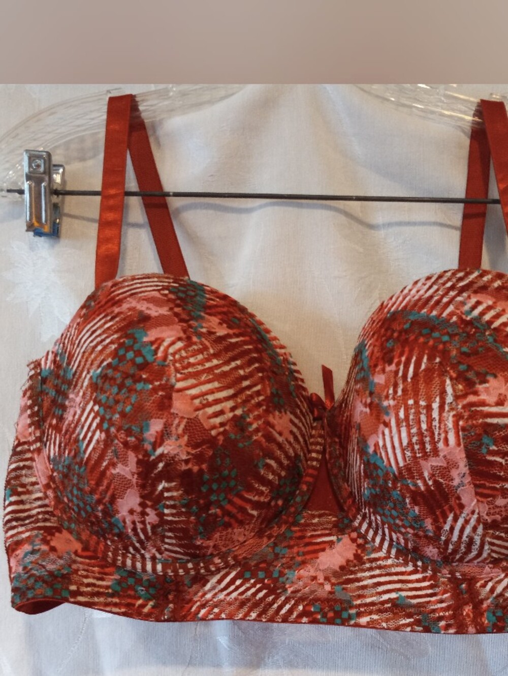 NWT Padded Body Frosting Bra With Underwire And Adjustable Straps 40D MSRP $28